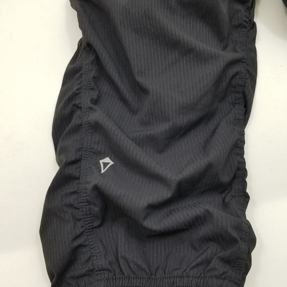 Ivivva girl pants size 10 - Picture 4 of 7